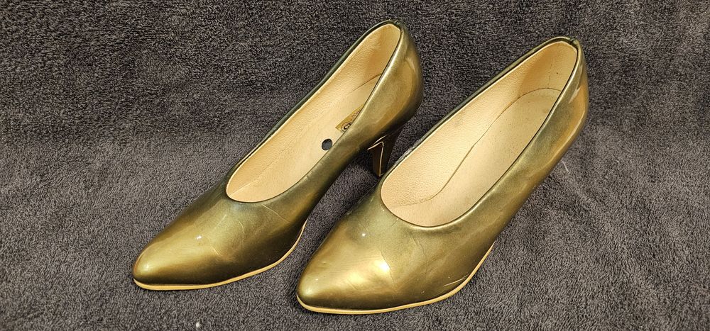 Złote szpilki czółenka buty na obcasie skórzane r 36 italy fashion