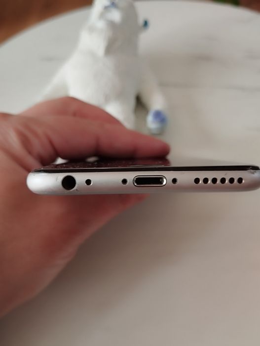 Apple iPhone 6 .