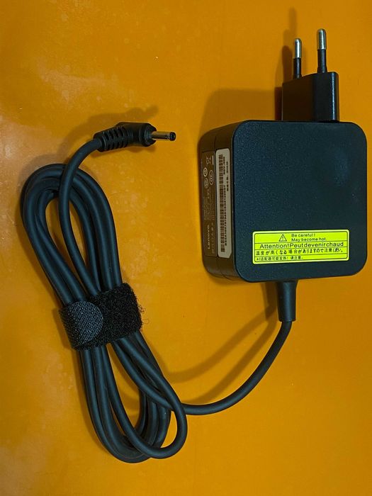 Блок живлення,зарядка  для ноутбука Lenovo 20W 5V 4А 3.5*1.35мм