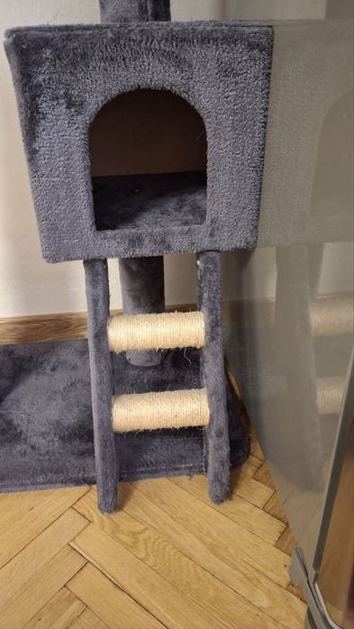 Кігтеточка, будиночок для кота