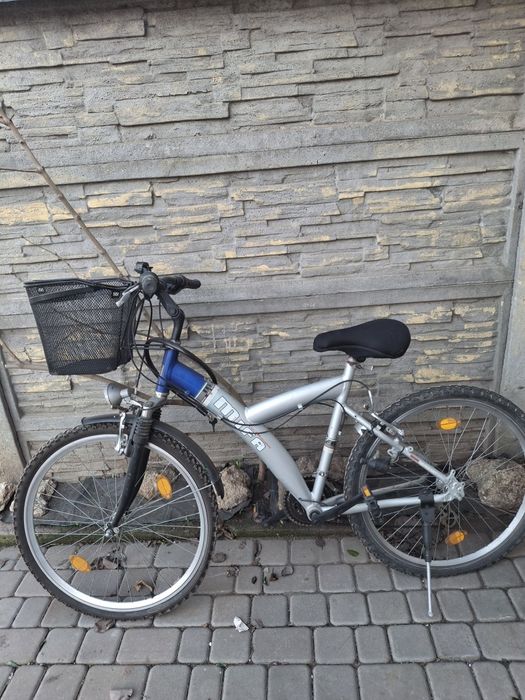 Велосипед алюминиевый .в хорошем состоянии