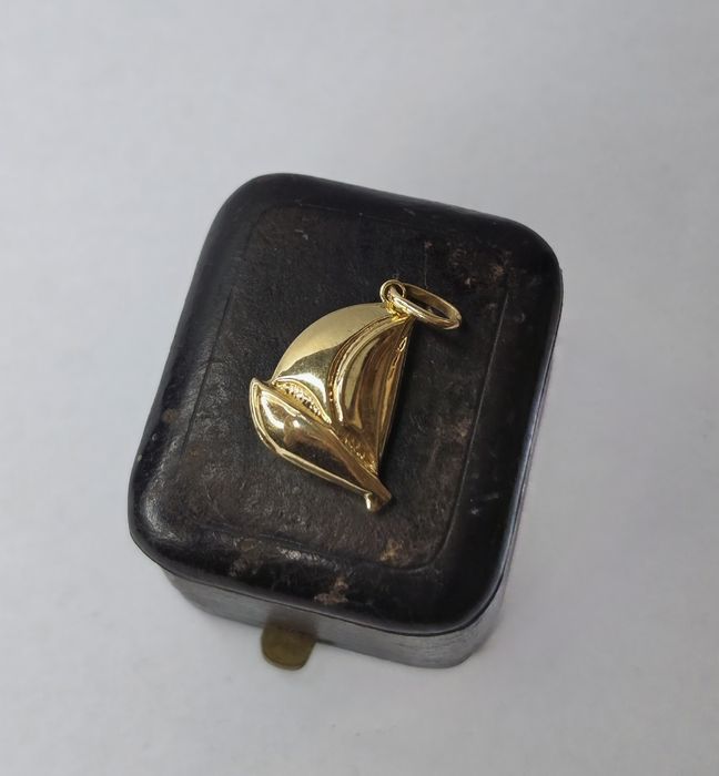 Złota zawieszka łódka złoto 750