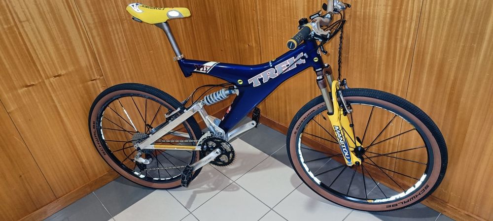 Bicicleta clássica MTB TREK Y11