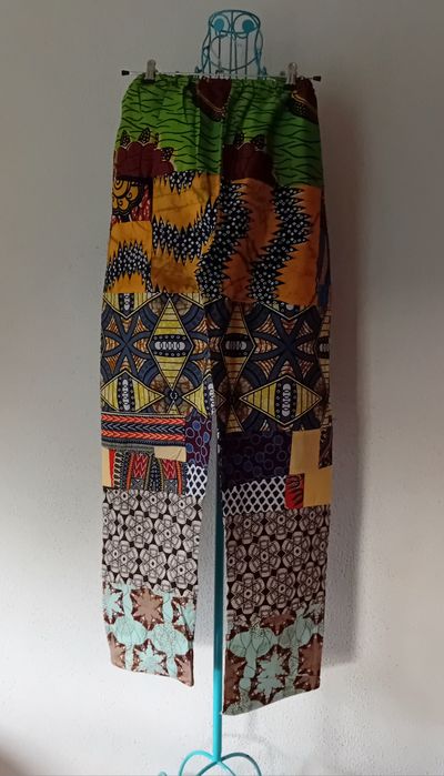 Calças Novas - India, Nepal, Capulana...