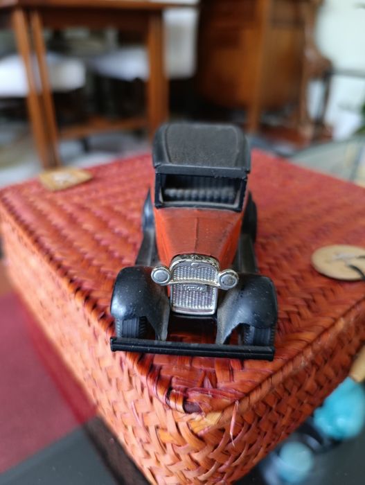 Carro Táxi tonka