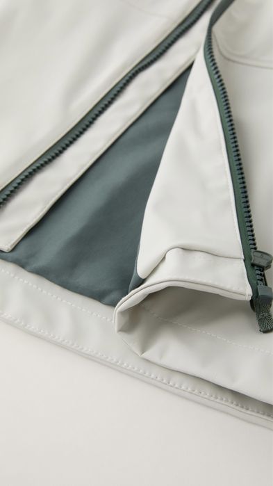 Куртка дощовик Zara 8-9 років на хлопця