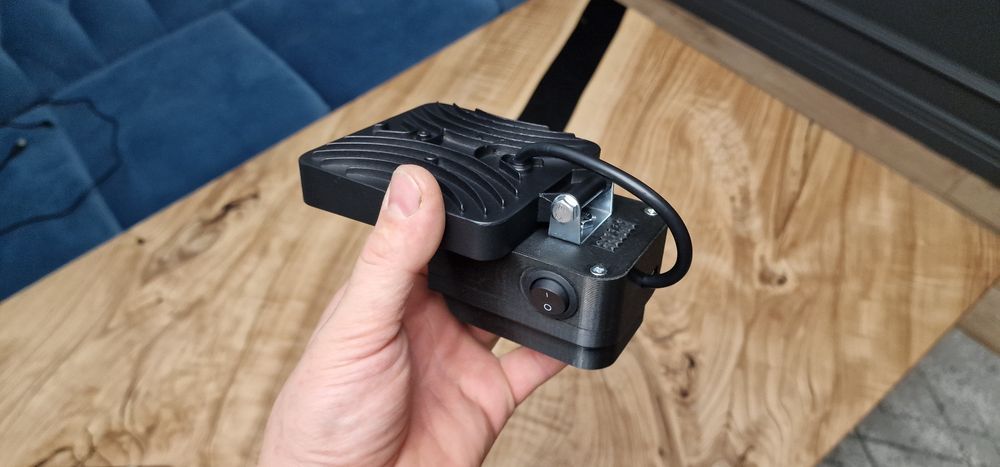 Lampa Dewalt Led ładowarka USB