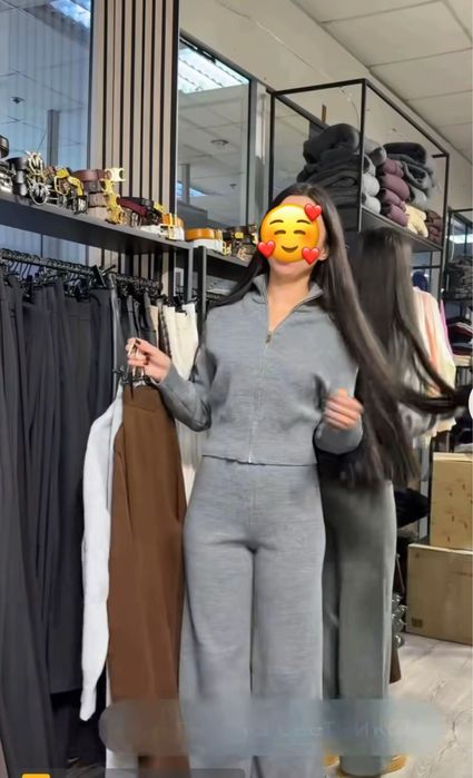 Стильний сірий костюм! Чекає саме на тебе!