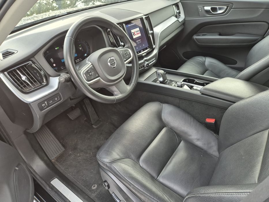 Volvo XC 60 2.0 benzyna AWD  RECHARGE hybryda  plug-in