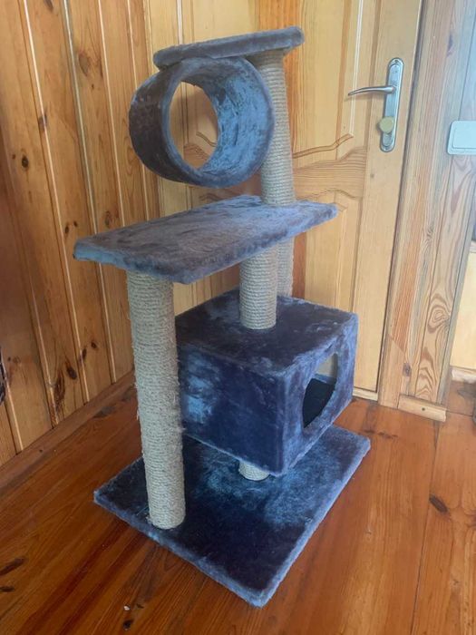 Отличный кошачий домик для вашего питомца.