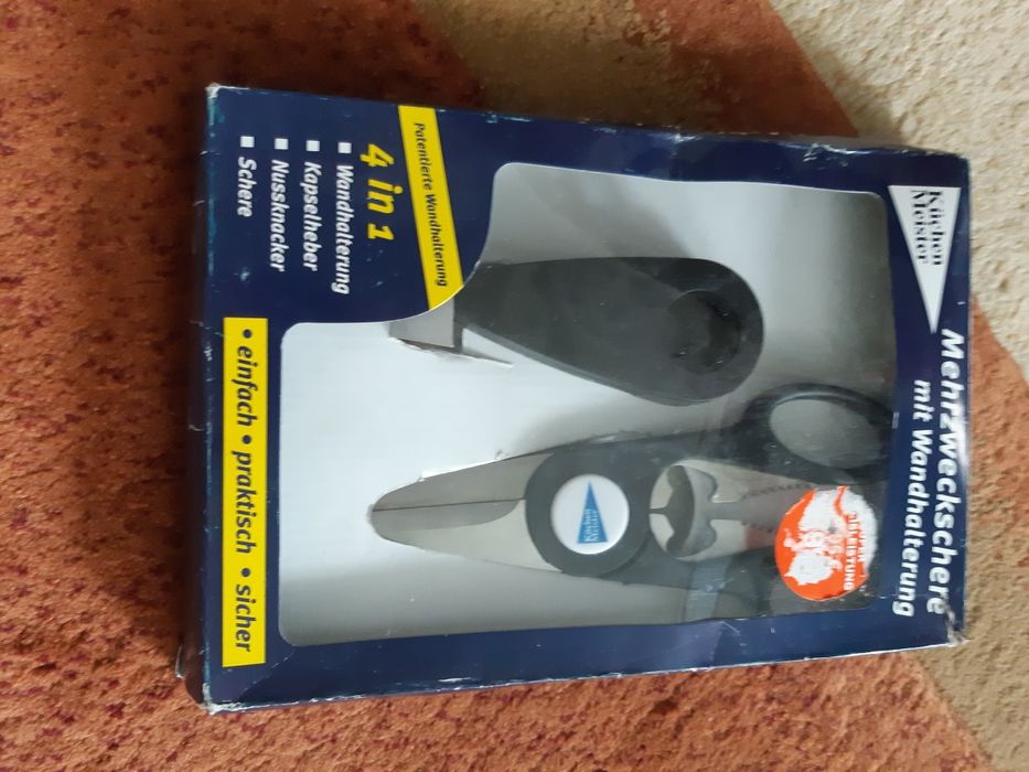 Ножницы для кухни. Германия . 500 гривен.