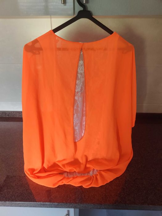 Blusa leve ideal para o verão cor laranja