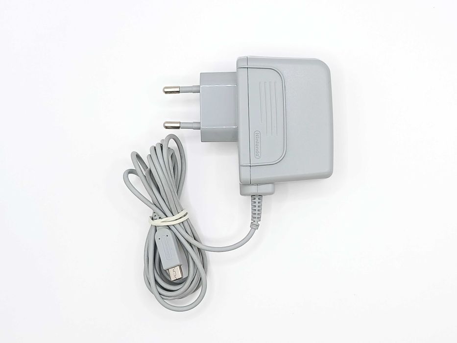Zasilacz Nintendo 3DS XL DSi 2DS 3DS WAP-002 4,6V - 900mA Oryginalny