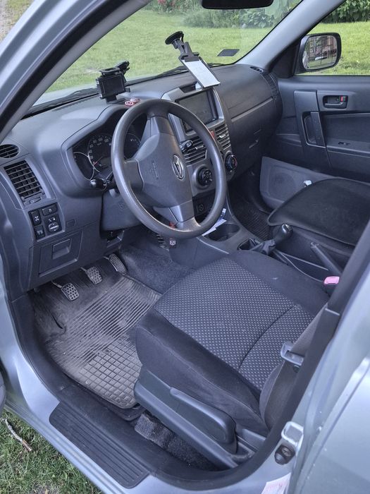 DAIHATSU Terios II 4X4, ben/gaz 2011 r.