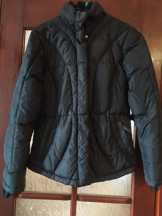 Продам фирменную куртку - пуховик