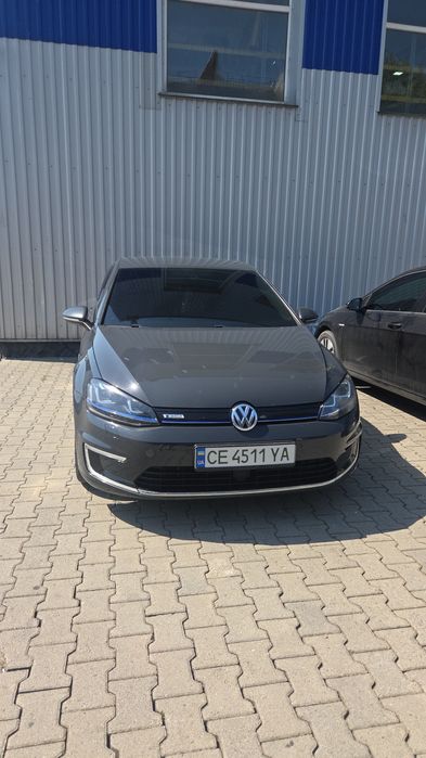 Оренда авто e-golf, citroen c4