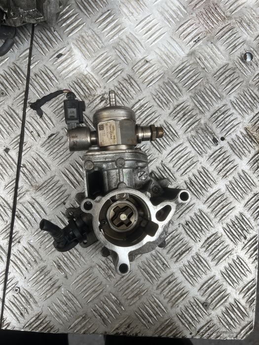 06A127026B VAG насос топливный высокого давления (тнвд)