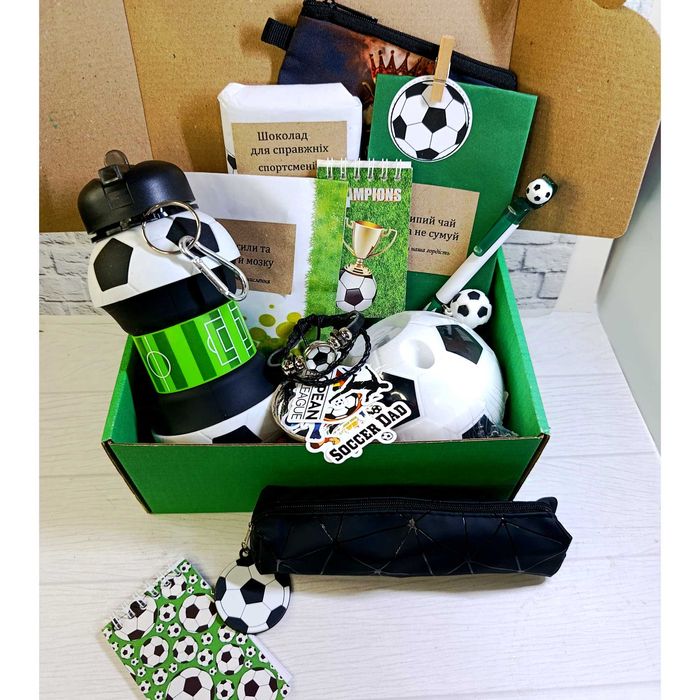Топ подарунок для футболіста, новорічний подарунок, футбольний бокс.
