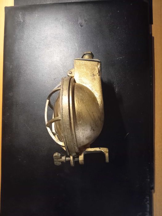 Luminária naval de bronze