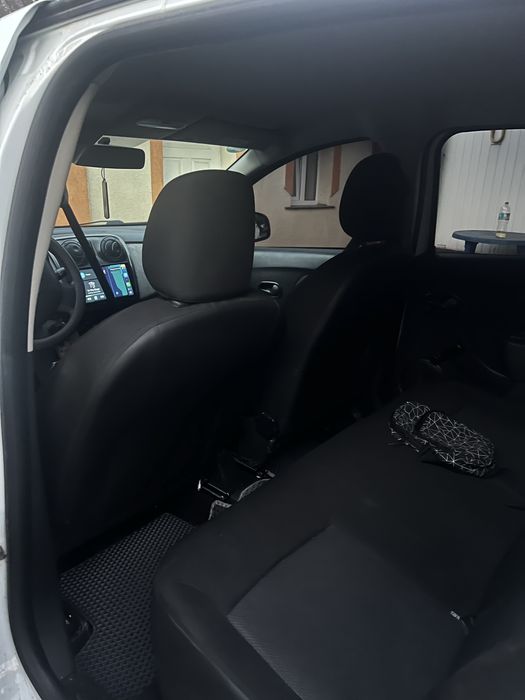 Dacia Sandero 2013