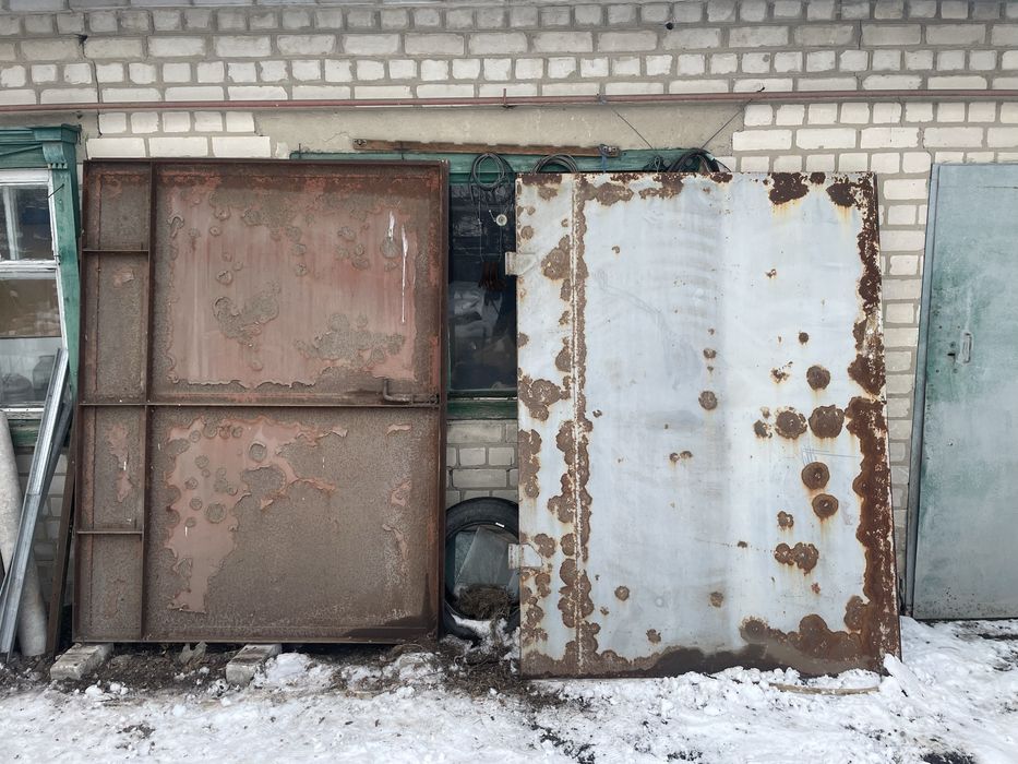 Металические ворота для гаража