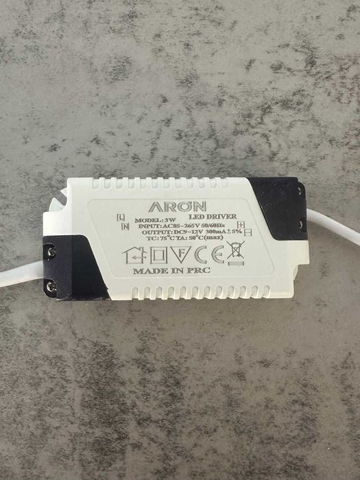 Lote de 42 painéis de encastrar LED ARON 3W branco quente 3000K