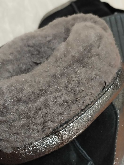 Черевики жіночі зимові 36 розмір, довжина устілки 22 см.