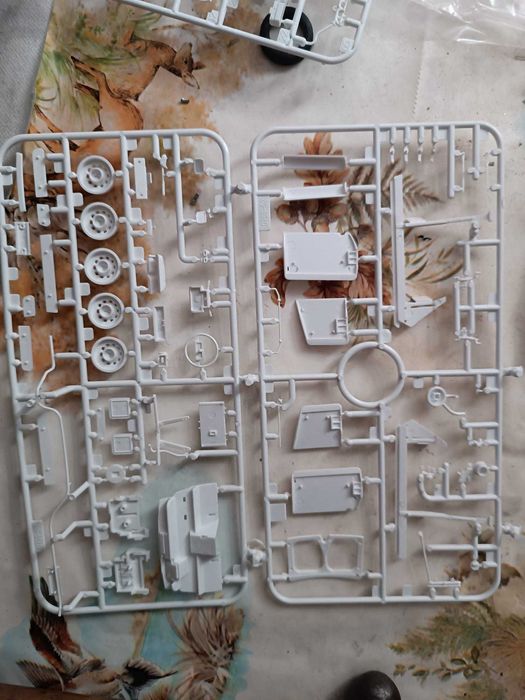 Renault 4TL/GTL 1:24