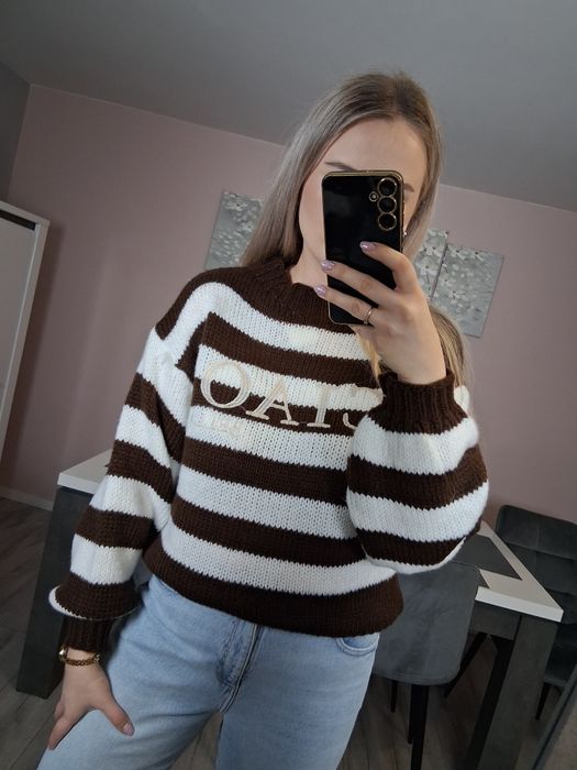 Sweter czekoladowy w paski nowy okazja