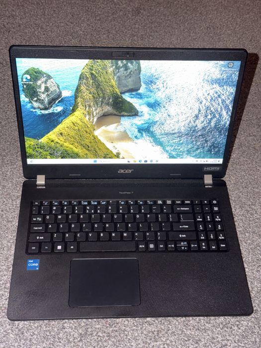 Acer TravelMate P215-53 SUPER STAN!