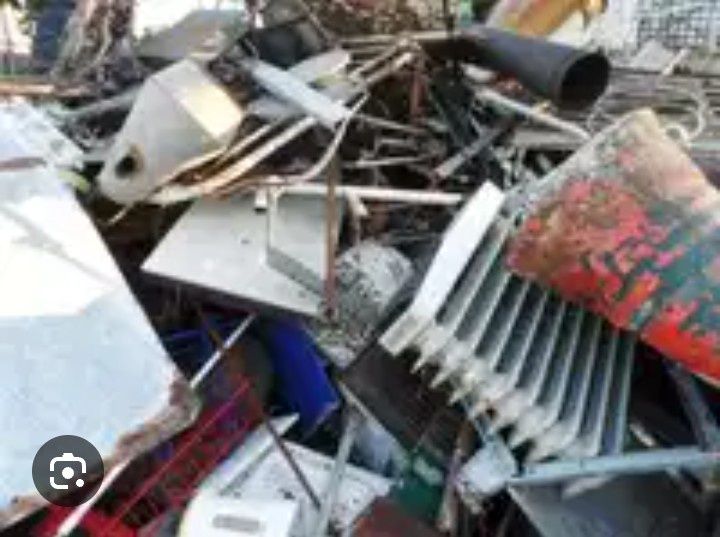 Faço cargas de entulho,madeiras e mudanças