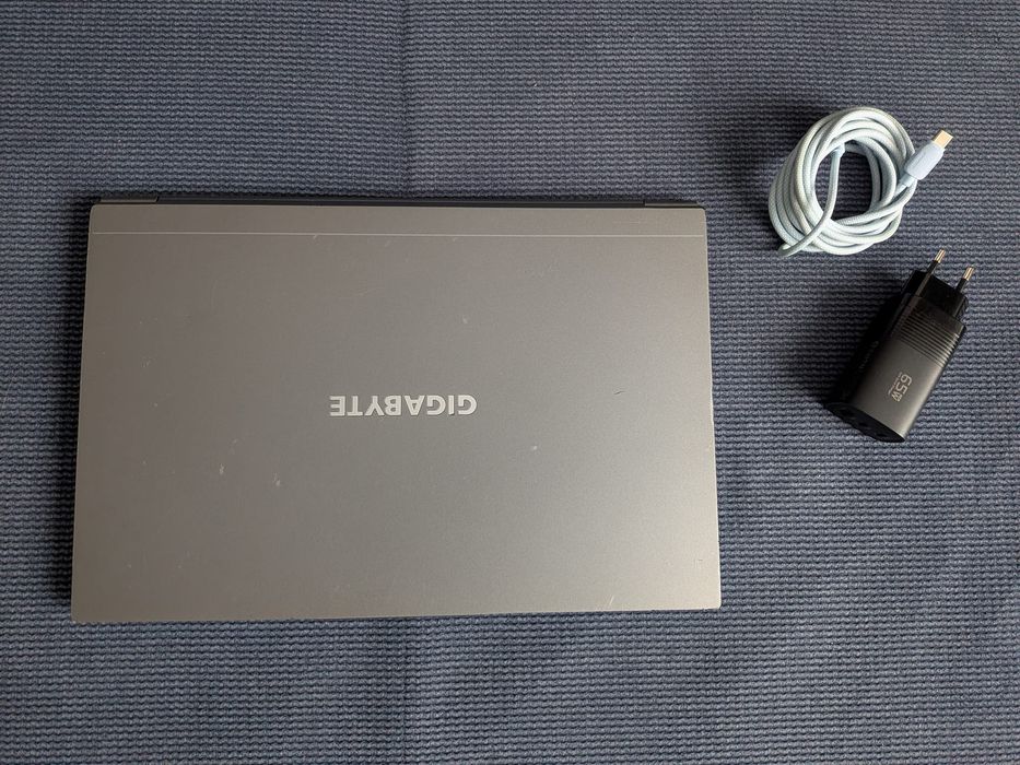 Ultrabook Gigabyte U4 24/256GB