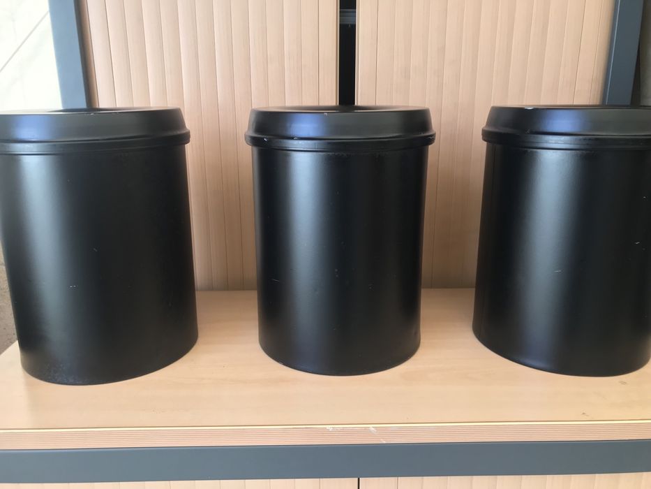 Kosz na odpady trudno palny stalowy