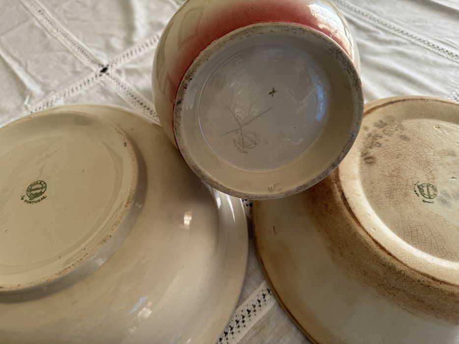 Loiça muito antiga da fábrica de Sacavém e outros