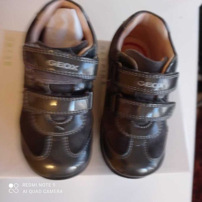 Sapatos de bebé Geox - menina