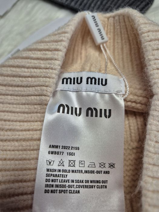 шапка MiuMiu тепла