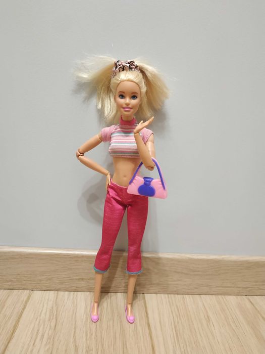 Ubranka dla lalki Barbie - zestaw