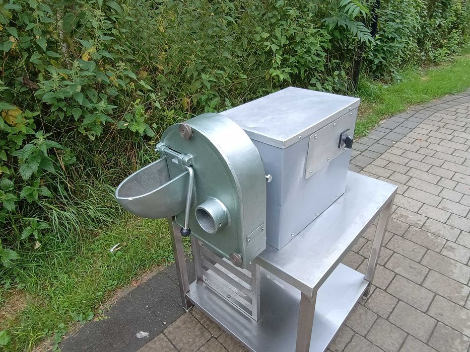 Szatkownica spomasz  + mieszałka