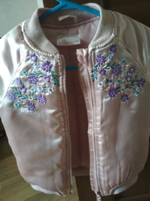 Куртка весенняя