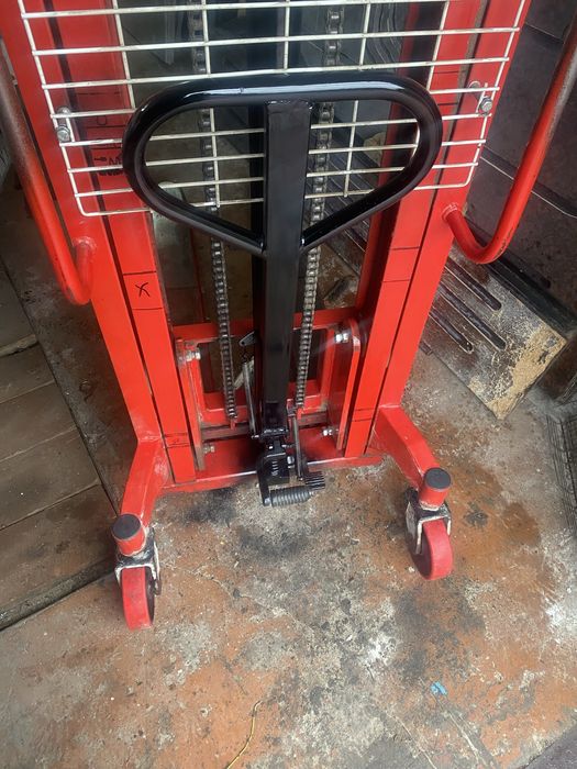 Ремонт и выкуп гидравлических тележек , штабелеров и рокл(рохл)