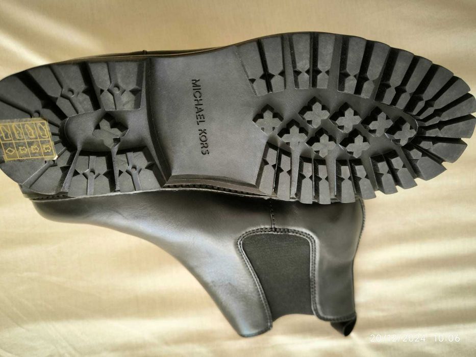 Botas Michael Kors Nº 42 - Novas - Originais por metade do preço