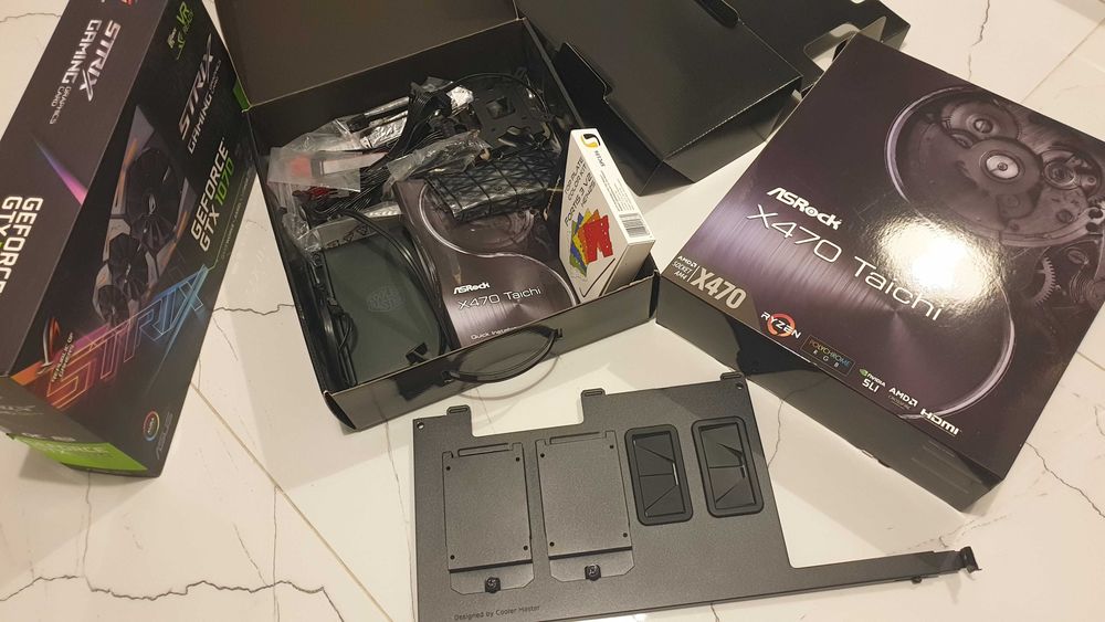 Dobry PCet (ROGstrix 1070 DDR4 16gb, Ryzen 1800x, TaiChi x470, SSD..