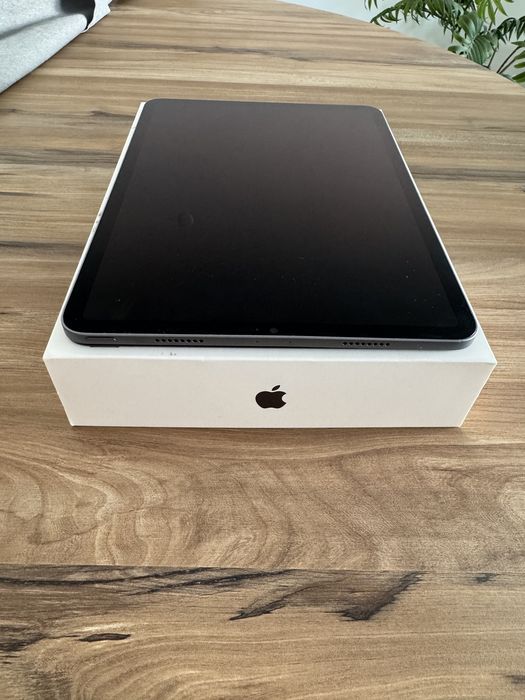 iPad Pro 11” M1 (3.ª Geração) 512GB Wi-Fi | Excelente Estado + Capa