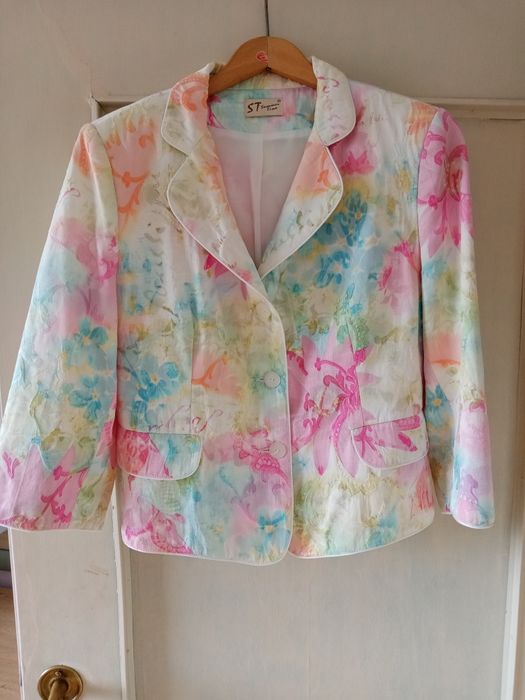 Piękna pastelowa marynarka marki SummerTime