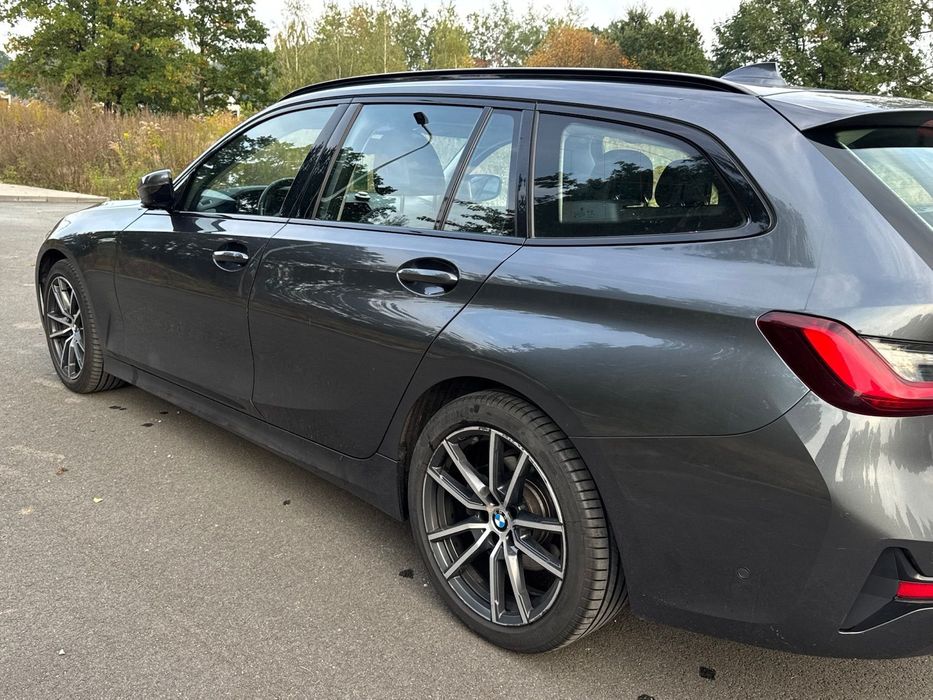 BMW Seria 3 BMW 320d xDrive Touring