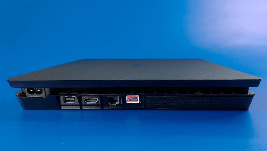 PlayStation 4 slim 1TB