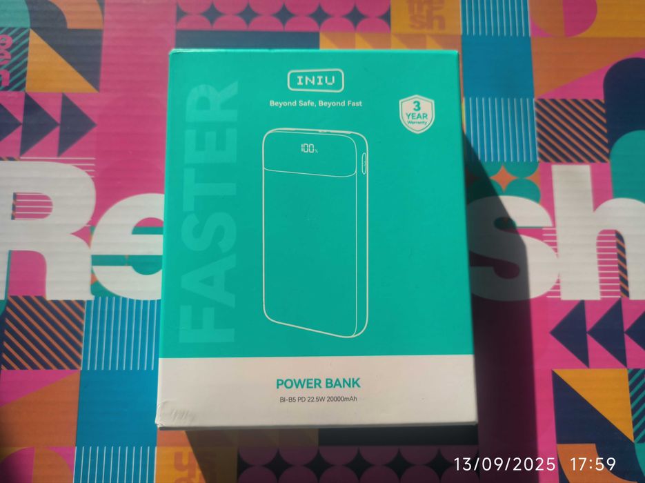 INIU Power Bank, 22.5 W 20,000 mAh External Battery with Flashlight63825187369985121