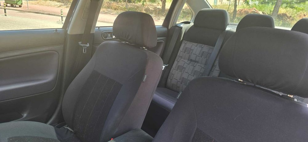 Volkswagen Passat 1.9 TDI 115 cv