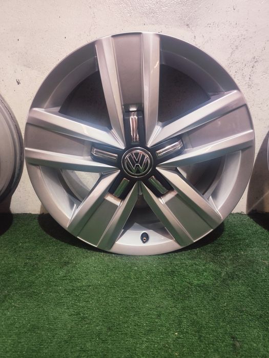 Felgi aluminiowe OE VW T5 T6 T7 17" 7J et55 5x120 multivan
