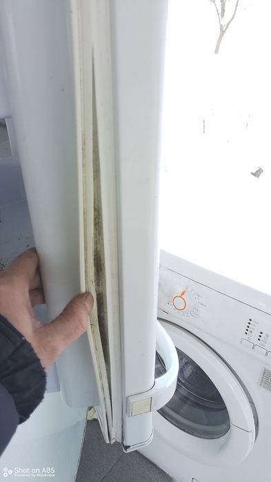 Холодильник indesit, робочий, самовивіз